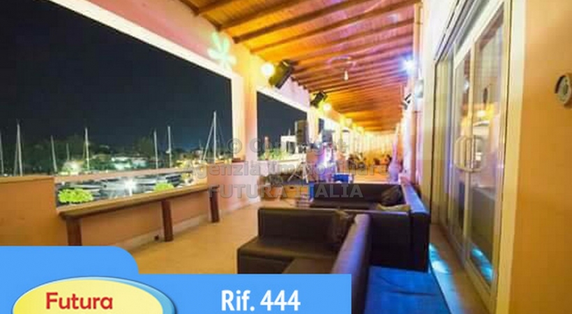 Rif. 444 - Portorosa - Locale ristorante/pub/bar in VENDITA Rif. 444 - Portorosa - Locale ristorante/pub/bar in VENDITA