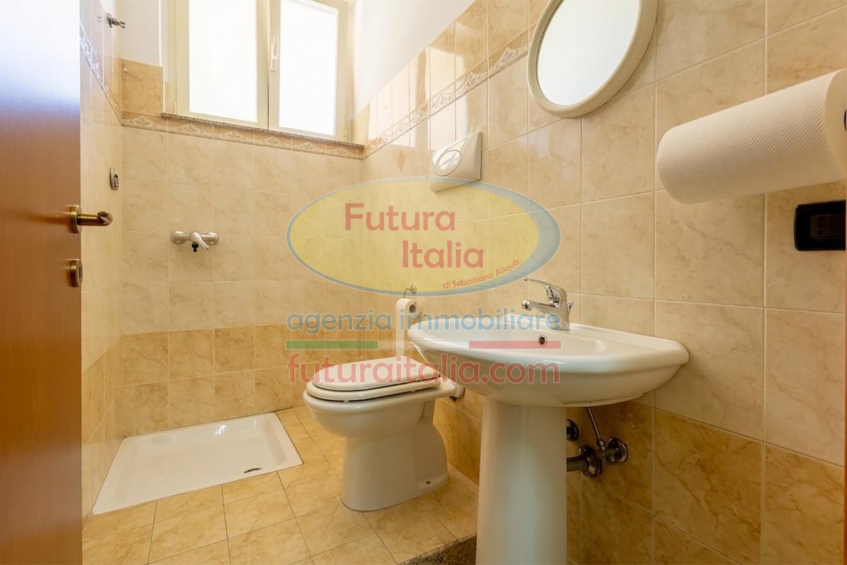 Rif. 539 | Terme Vigliatore | Ufficio/Studio al piano terra con cortile