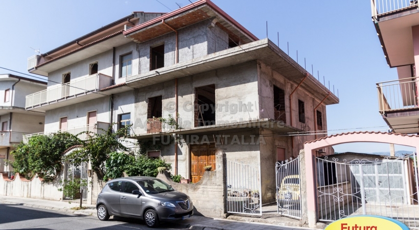 Rif. 424 - Terme Vigliatore - Parziale edificio in VENDITA Rif. 424 - Terme Vigliatore - Parziale edificio in VENDITA